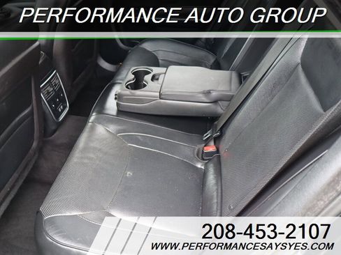 Used 2015 Chrysler 300 C w/ Light Group image 19