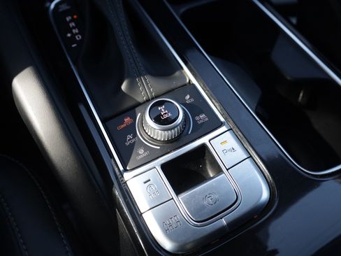 Used 2023 Kia Telluride S AWD/4WD image 18