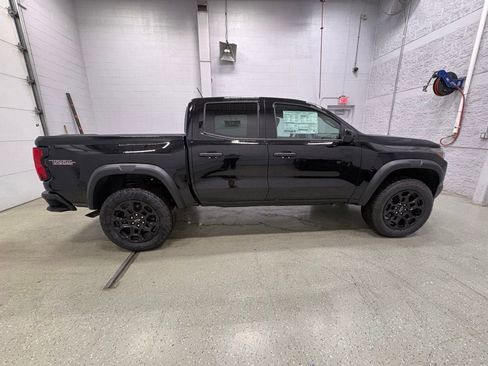 New 2026 Chevrolet Colorado Trail Boss AWD/4WD image 3