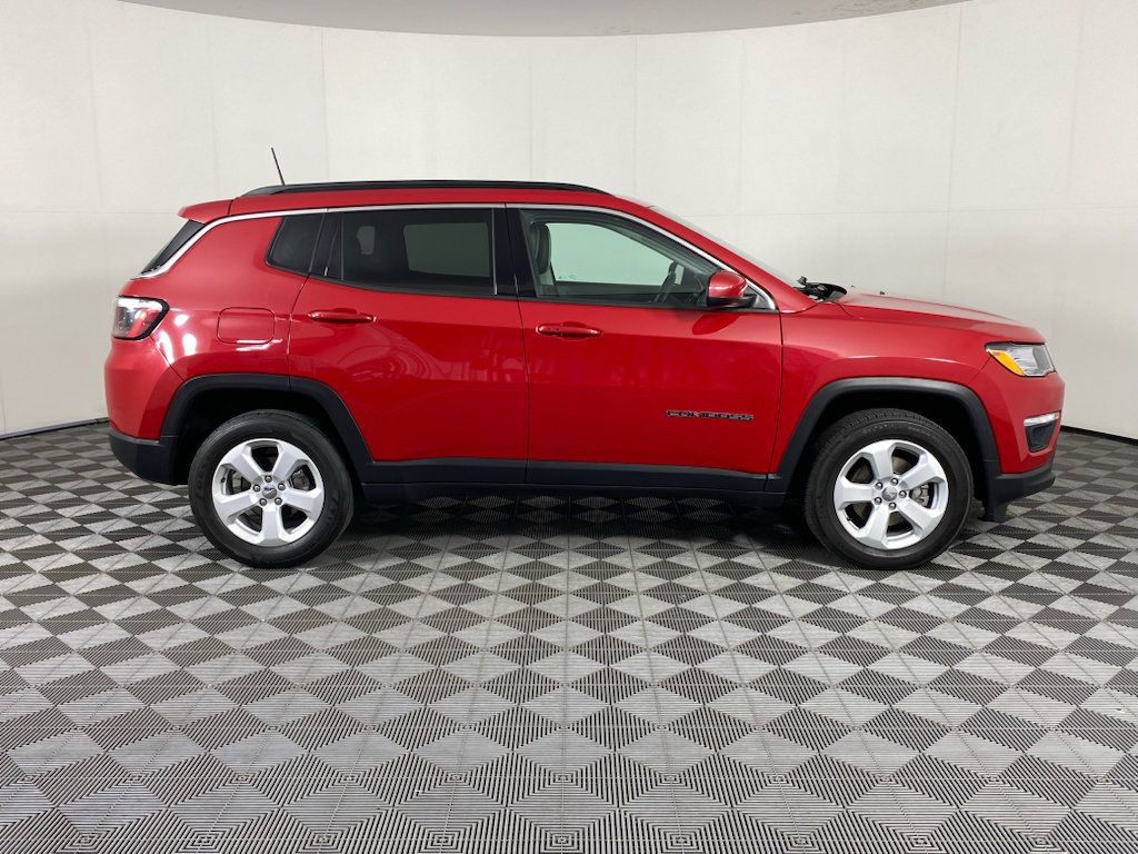 Used 2021 Jeep Compass Latitude AWD/4WD image 9