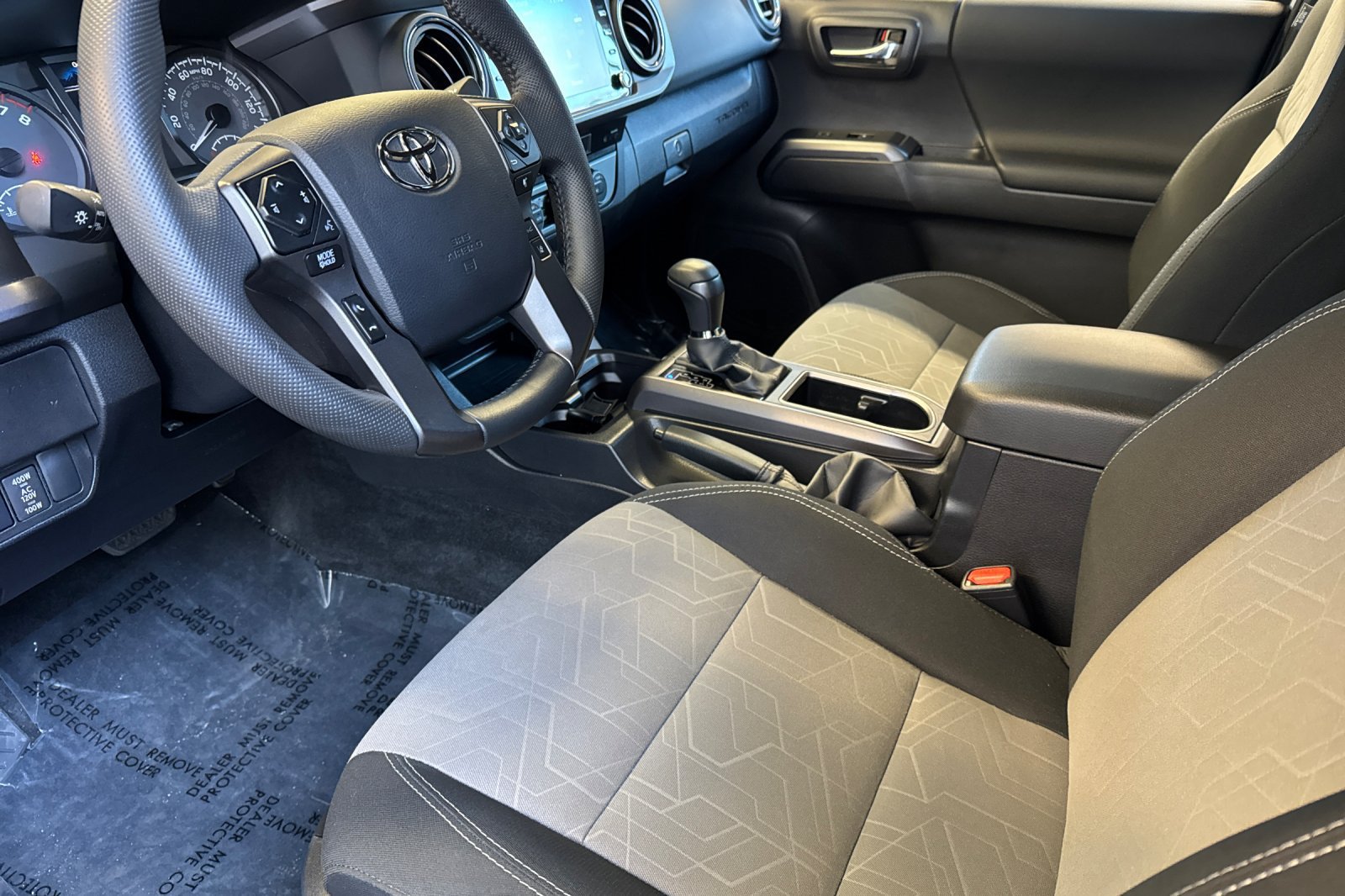 Used 2023 Toyota Tacoma TRD Sport w/ Black Out Package (TMS) RWD image 11