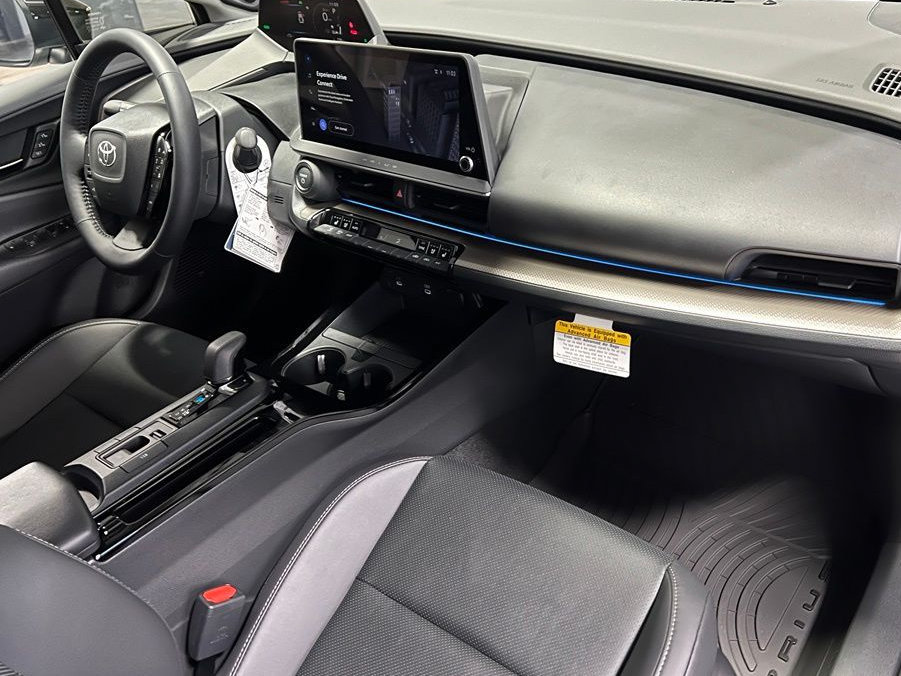 New 2027 Toyota Prius Limited AWD/4WD image 18