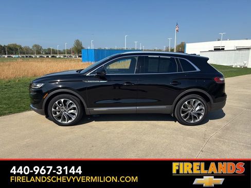 Used 2023 Lincoln Nautilus Reserve w/ Luxury Package AWD/4WD image 6