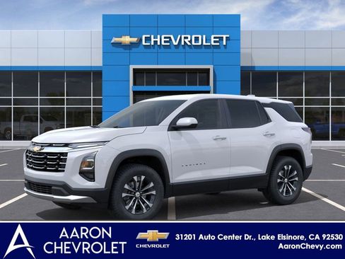 New 2026 Chevrolet Equinox LT image 2