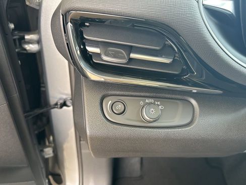 Used 2026 Buick Envista Sport Touring FWD image 18