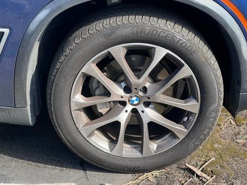 Used 2019 BMW X5 xDrive40i w/ Premium Package 2 image 4