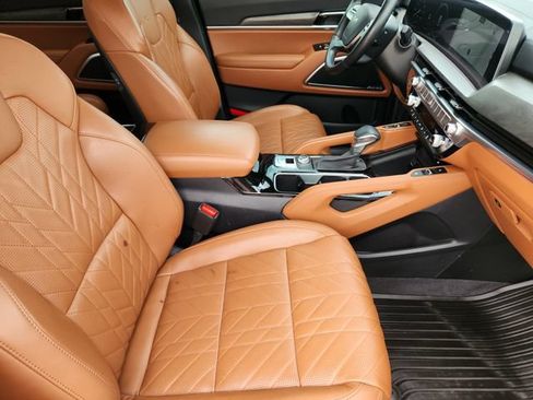 Certified 2025 Kia Telluride SX Prestige X-Line AWD/4WD image 13