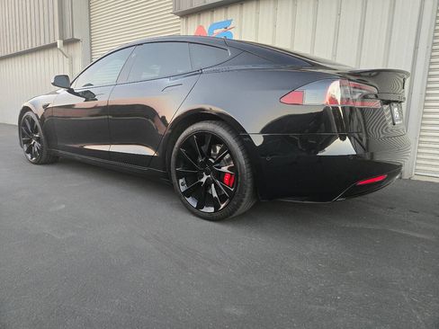 Used 2019 Tesla Model S Performance image 5