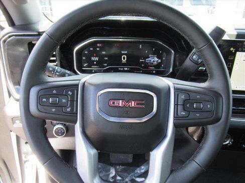 Used 2024 GMC Sierra 1500 Elevation AWD/4WD image 21