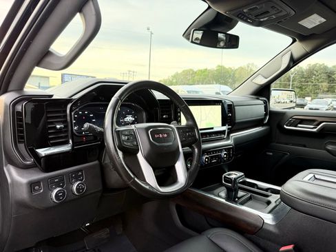 Used 2022 GMC Sierra 1500 SLT w/ SLT Convenience Package image 25