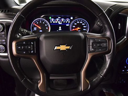 Used 2020 Chevrolet Silverado 1500 High Country w/ Technology Package AWD/4WD image 20