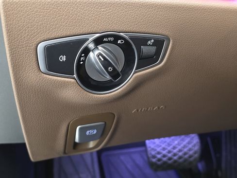 Used 2022 Mercedes-Benz E 450 E 450 4MATIC image 25