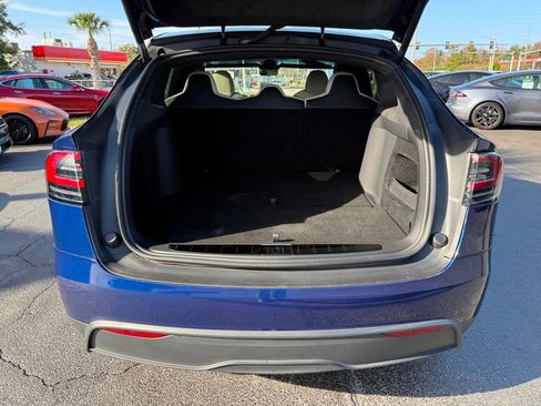 Used 2023 Tesla Model X image 25