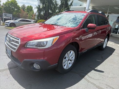Used 2017 Subaru Outback 2.5i Premium w/ Popular Package #2 AWD/4WD image 1