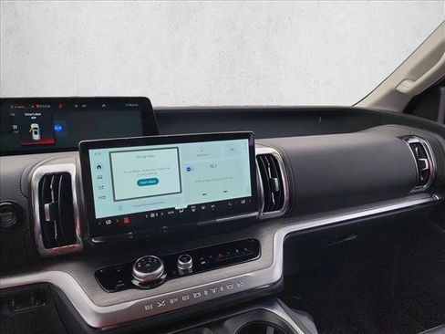 Used 2025 Ford Expedition Max Platinum w/ Driver's Package image 22