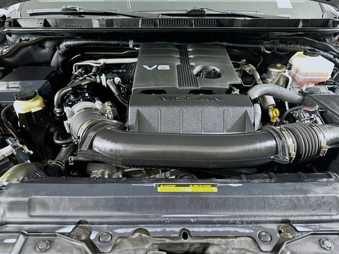 Used 2022 Nissan Frontier PRO-4X w/ Pro-4X Premium Package image 31