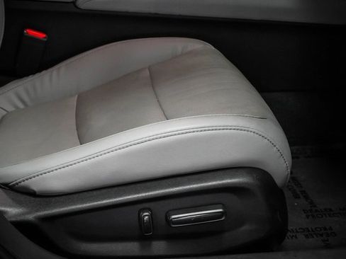 Used 2018 Honda Accord Touring image 23