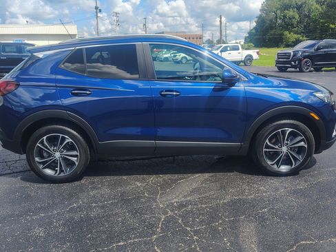 Used 2022 Buick Encore GX Select AWD/4WD image 4