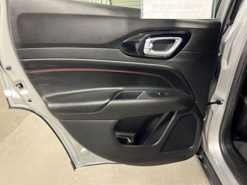 Used 2025 Jeep Compass Trailhawk image 20