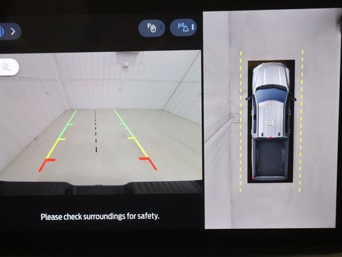 New 2026 Ford F350 Lariat w/ Black Appearance Package image 24