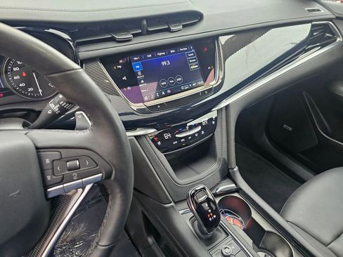 Certified 2024 Cadillac XT6 Sport w/ Technology Package image 31