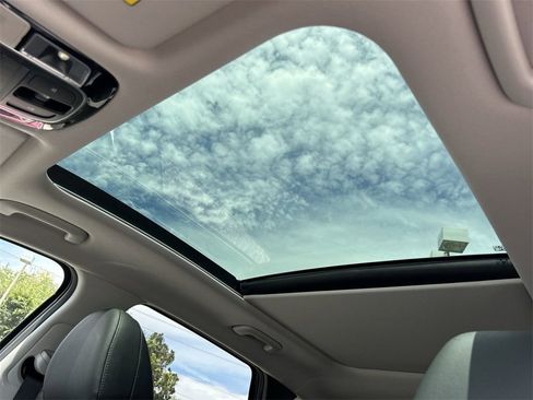 New 2025 Hyundai Tucson Limited image 24