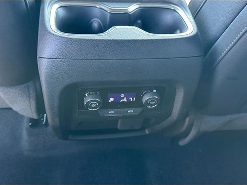 New 2025 Chevrolet Traverse LT w/ Enhanced Driving Package image 29