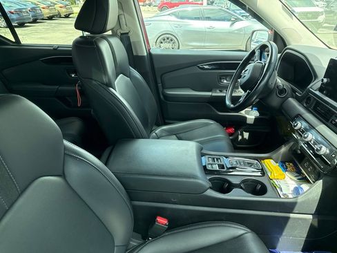 Used 2023 Honda Pilot EX-L image 9