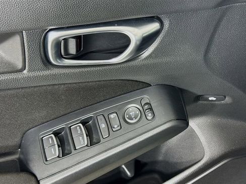 Used 2025 Honda Civic Sport image 17