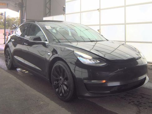 Used 2018 Tesla Model 3 Performance AWD/4WD image 2