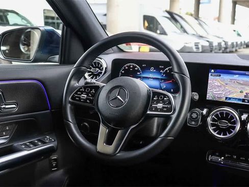 Used 2023 Mercedes-Benz GLA 250 w/ Premium Package image 16