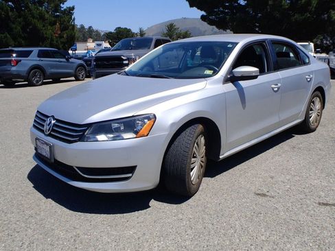 Used 2015 Volkswagen Passat 1.8T S FWD image 3