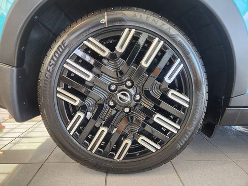 New 2026 Nissan Leaf Platinum+ w/ Cargo Package (Platinum+) image 13