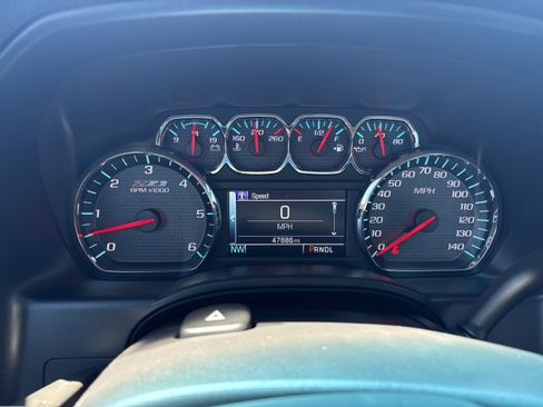 Used 2017 Chevrolet Silverado 1500 LT w/ All Star Edition AWD/4WD image 11