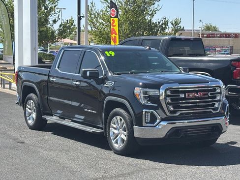 Used 2019 GMC Sierra 1500 SLT w/ SLT Premium Plus Package AWD/4WD image 4