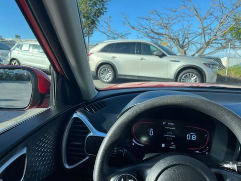 Used 2025 Kia Soul LX w/ LX Technology Package image 34