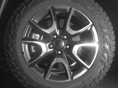 Used 2025 Jeep Compass Trailhawk image 12