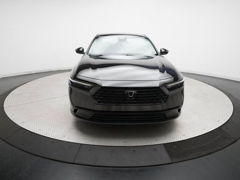 Used 2023 Honda Accord EX image 10