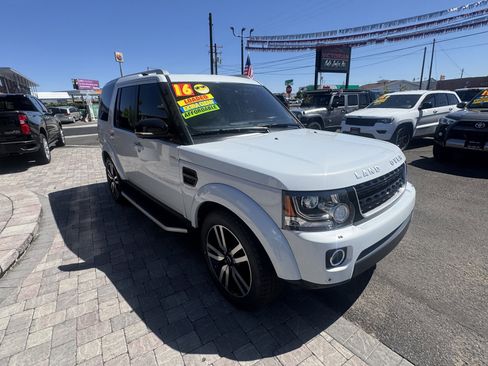 Used 2016 Land Rover LR4 HSE LUX image 9