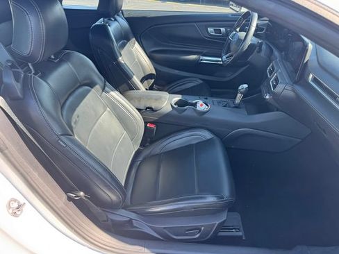 Used 2025 Ford Mustang Premium RWD image 14