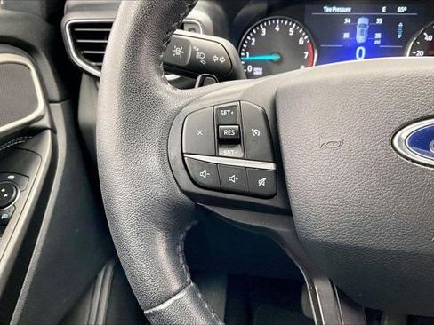 Used 2020 Ford Explorer XLT w/ Equipment Group 202A image 20