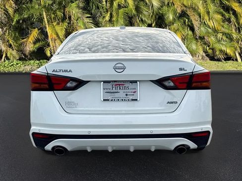 Used 2024 Nissan Altima 2.5 SL AWD/4WD image 6