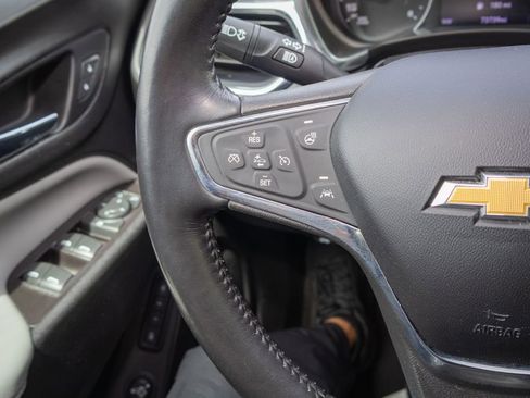 Used 2021 Chevrolet Equinox Premier FWD image 18