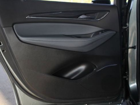 Used 2022 Buick Enclave Premium w/ LPO, Touring Package image 34