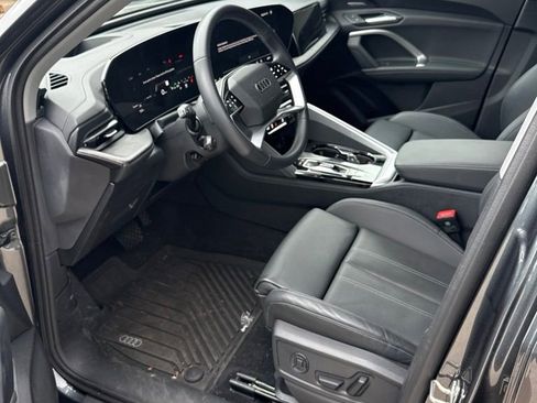 Used 2025 Audi Q5 Premium Plus w/ Premium Plus AWD/4WD image 10