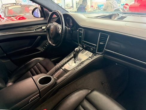 Used 2016 Porsche Panamera GTS AWD/4WD image 41
