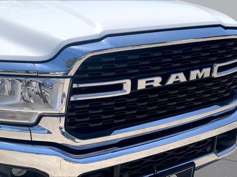 Used 2022 RAM 2500 Big Horn w/ Level 1 Equipment Group AWD/4WD image 30