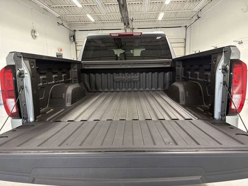 New 2026 GMC Sierra 1500 Elevation w/ X31 Off-Road Package AWD/4WD image 15