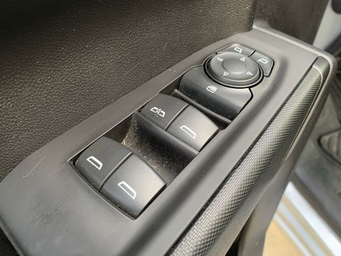 Used 2022 Chevrolet Silverado 1500 Custom image 15