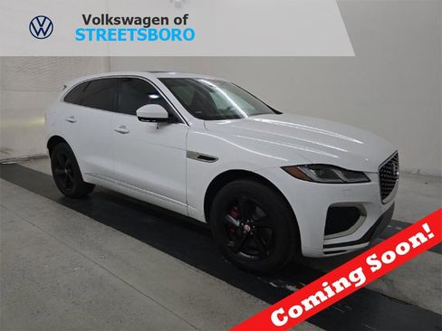 Used 2023 Jaguar F-PACE R-Dynamic S image 1